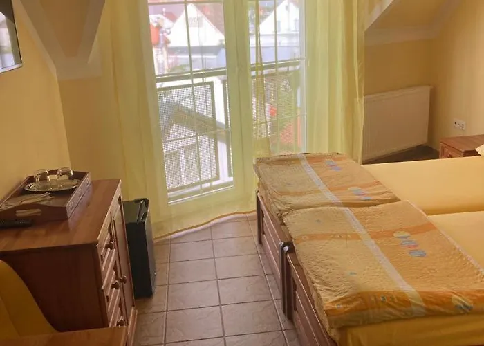 Pod Delfinem * Rewal